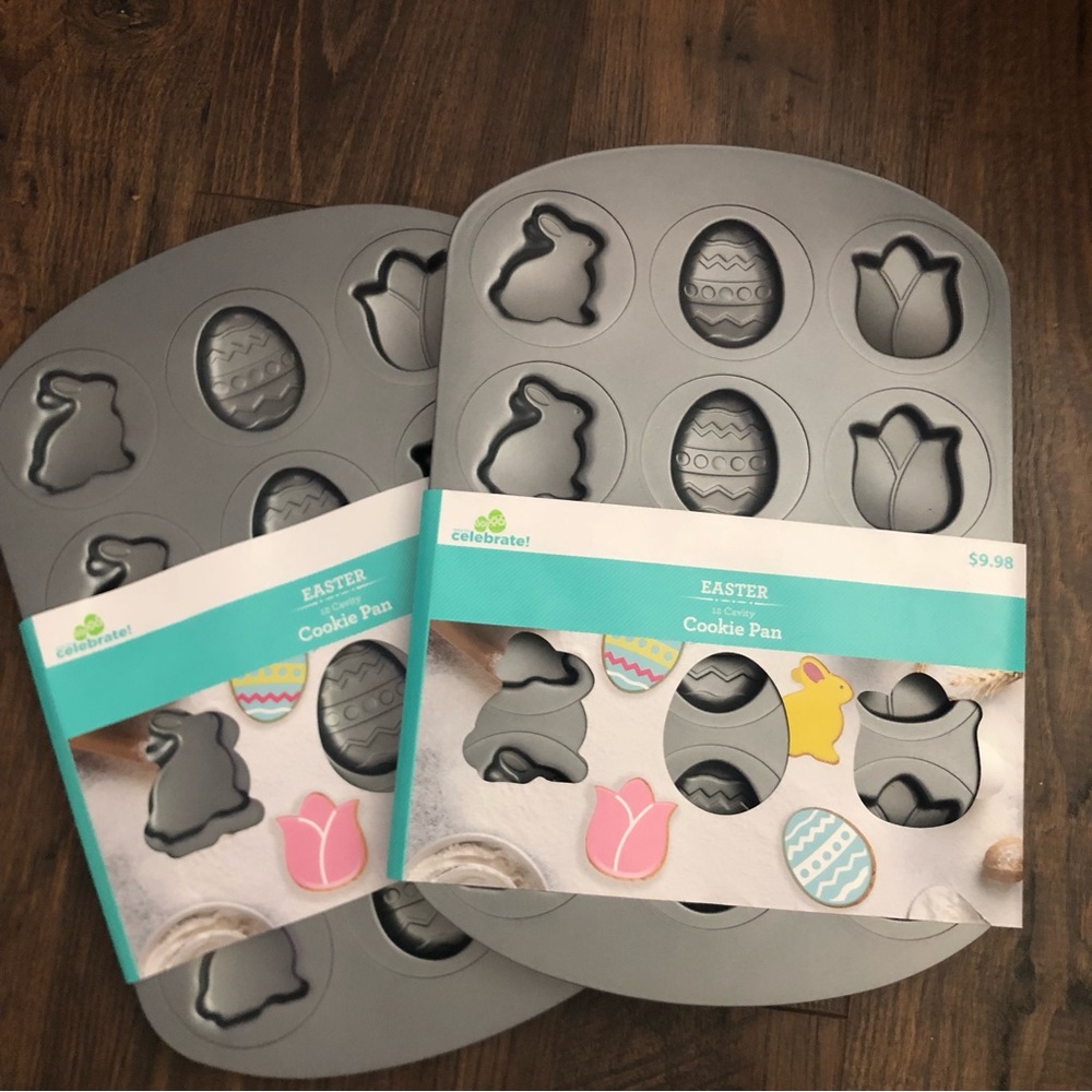 Easter theme cookie pans new
